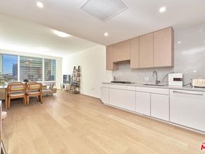 877 Francisco Street 1207, Los Angeles CA 90017