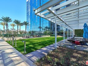 877 Francisco Street 1207, Los Angeles CA 90017