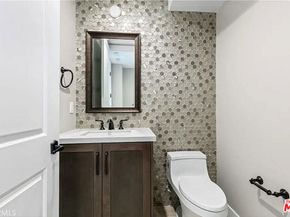 20517 W Deer Grass Court, Porter Ranch CA 91326