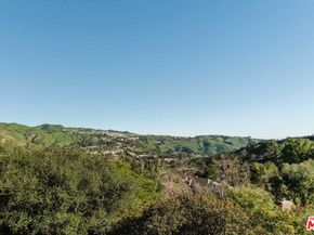 17609 Camino De Yatasto, Pacific Palisades CA 90272