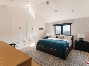 17609 Camino De Yatasto, Pacific Palisades CA 90272