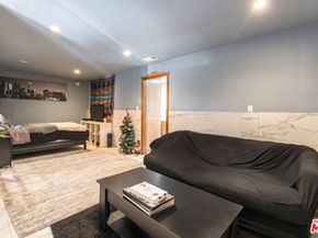 2430 Coldwater Canyon Drive, Beverly Hills CA 90210