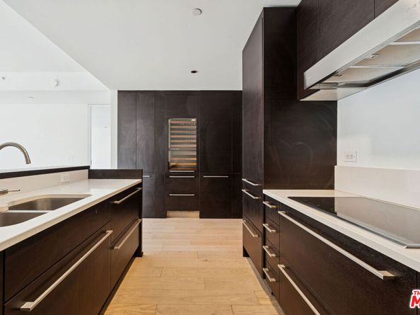 6250 Hollywood Boulevard 8K, Los Angeles CA 90028