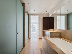 6250 Hollywood Boulevard 8K, Los Angeles CA 90028