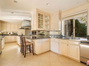 400 St Cloud Road, Los Angeles CA 90077