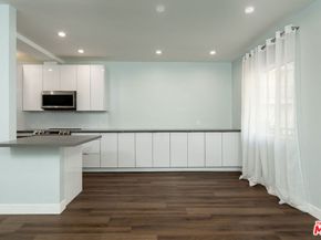 1115 S Elm Drive 417, Los Angeles CA 90035