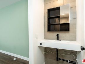 1115 S Elm Drive 417, Los Angeles CA 90035