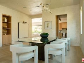 4273 Murietta Avenue, Sherman Oaks CA 91423