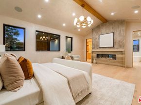 4273 Murietta Avenue, Sherman Oaks CA 91423