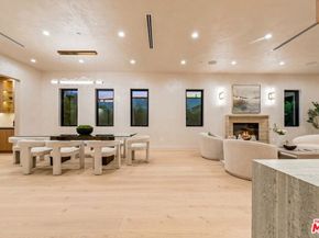 4273 Murietta Avenue, Sherman Oaks CA 91423