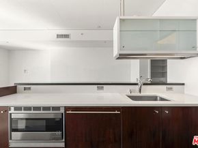 1155 S Grand Avenue 1103, Los Angeles CA 90015