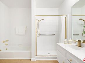 521 Montana Avenue 305, Santa Monica CA 90403