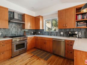 1385 Oakwood Drive, Topanga CA 90290
