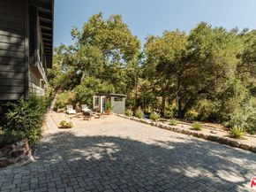 1385 Oakwood Drive, Topanga CA 90290