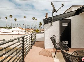 847 17th Street 6, Santa Monica CA 90403