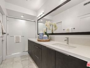 2913 Exposition Place 2, Los Angeles CA 90018