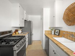 5441 Village Green, Los Angeles CA 90016