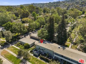 5441 Village Green, Los Angeles CA 90016