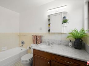 5441 Village Green, Los Angeles CA 90016