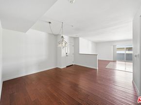 4733 Elmwood Avenue 304, Los Angeles CA 90004