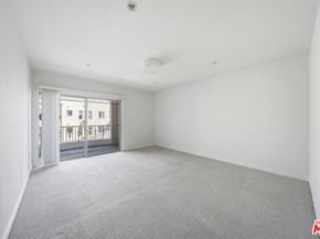 4733 Elmwood Avenue 304, Los Angeles CA 90004