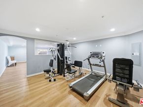 4733 Elmwood Avenue 304, Los Angeles CA 90004