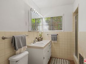5345 Village Green, Los Angeles CA 90016