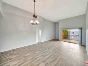 11124 Burbank Boulevard 311, North Hollywood CA 91601
