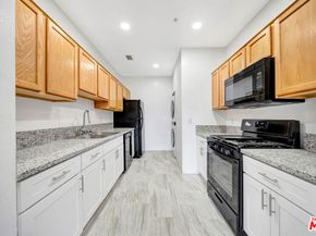 11124 Burbank Boulevard 311, North Hollywood CA 91601