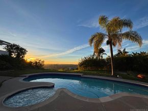 2518 Unicornio, Carlsbad CA 92009