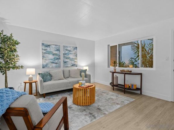 1030 Robinson Ave 207, San Diego CA 92103