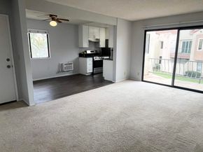 8365 Westmore Rd 20, San Diego CA 92126