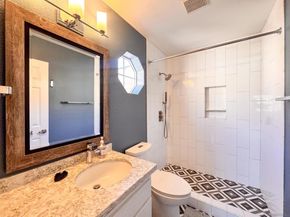 8585 Via Mallorca 4, La Jolla CA 92037