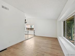 2050 Oak Hill Dr, Escondido CA 92027