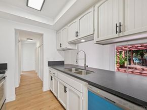 2050 Oak Hill Dr, Escondido CA 92027