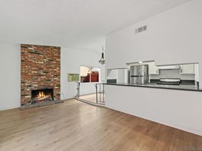 2050 Oak Hill Dr, Escondido CA 92027