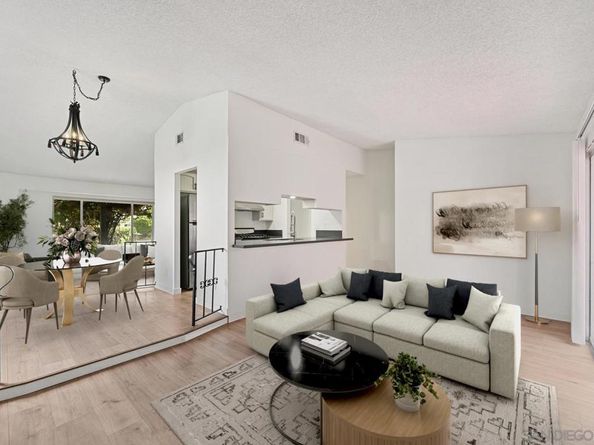 2050 Oak Hill Dr, Escondido CA 92027