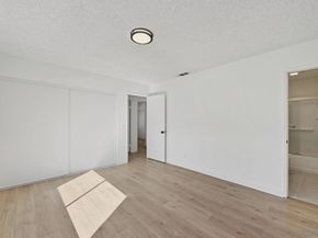 2050 Oak Hill Dr, Escondido CA 92027