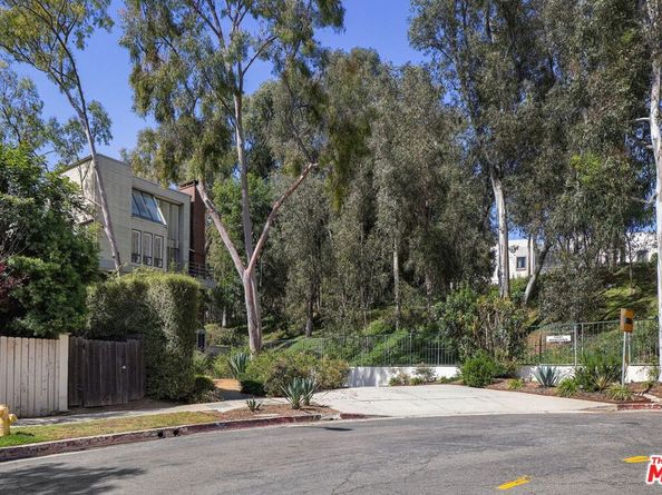 11601 Montana Avenue 6, Los Angeles CA 90049