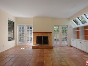 11601 Montana Avenue 6, Los Angeles CA 90049