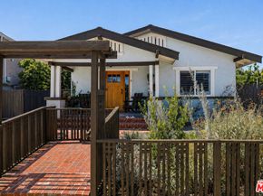 933 Walnut Avenue, Long Beach CA 90813