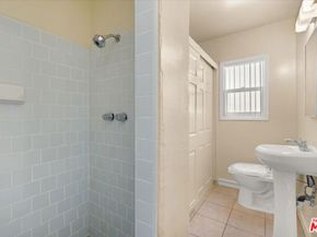 10600 S Inglewood Avenue, Inglewood CA 90304