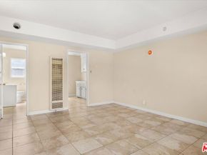 10600 S Inglewood Avenue, Inglewood CA 90304