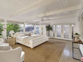 852 11th St, Santa Monica CA 90403