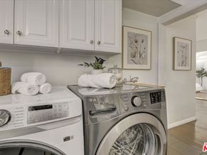 852 11th St, Santa Monica CA 90403