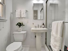 852 11th St, Santa Monica CA 90403