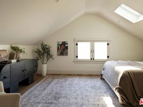2122 W 29th Street, Los Angeles CA 90018
