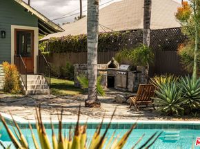 2122 W 29th Street, Los Angeles CA 90018