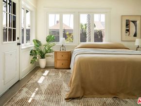 2122 W 29th Street, Los Angeles CA 90018