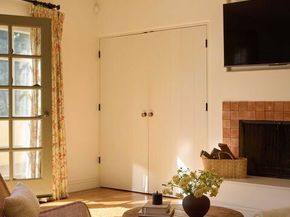 621 S Mccadden Place, Los Angeles CA 90005